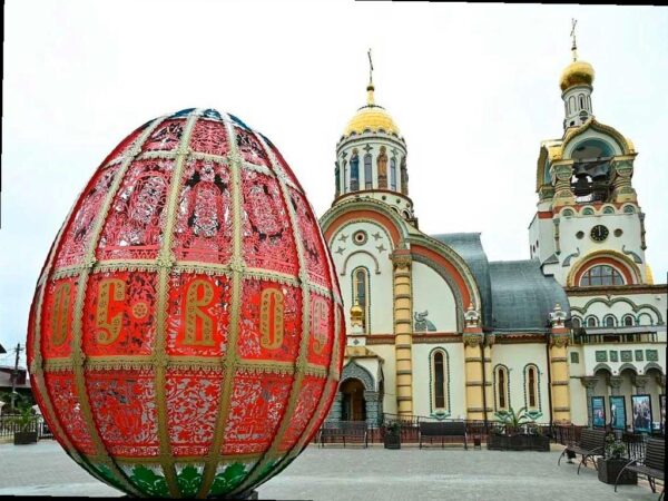 В храмах Сочи отметили Пасху