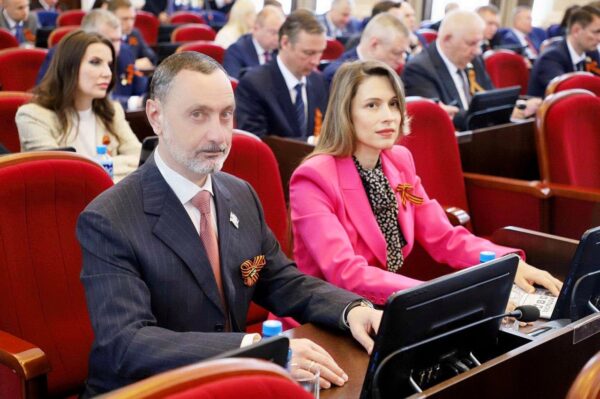 Виктор Тепляков принял участие в работе краевого парламента