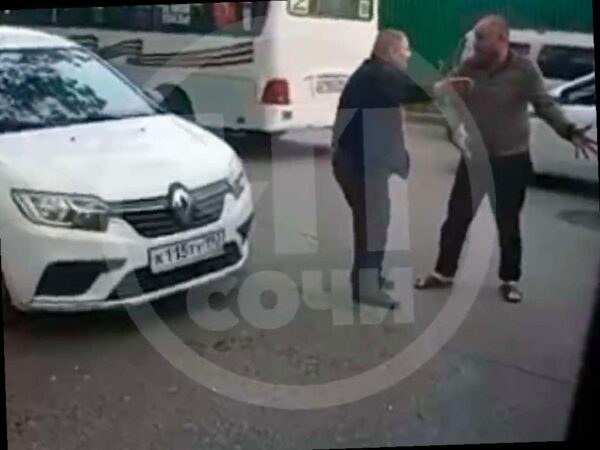 Более 20 водителей пойманы за рулем в нетрезвом виде и произошел инцидент с ножом водителей маршруток в Сочи