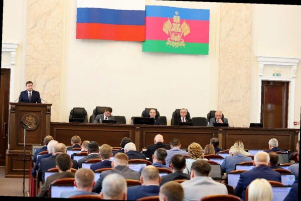 «Виктор Тепляков принял участие в работе 60-й сессии краевой Думы»