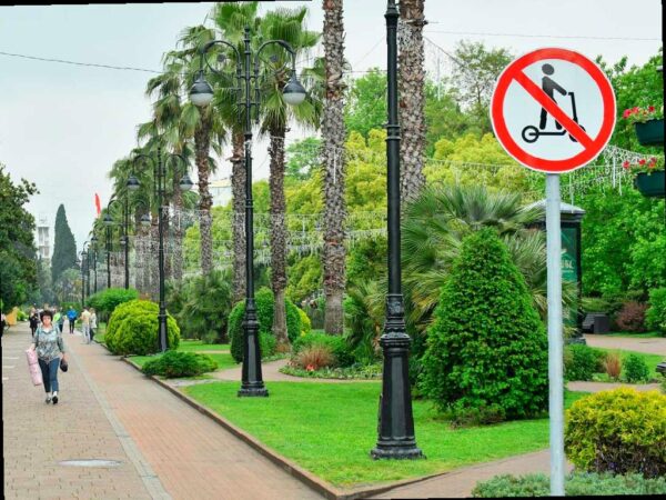В Сочи вводят новые правила для пользователей электросамокатов