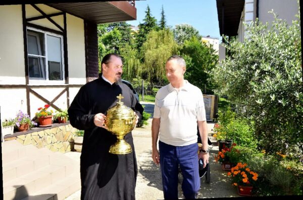 «Визит Виктора Теплякова в новый корпус храма на Ареде»