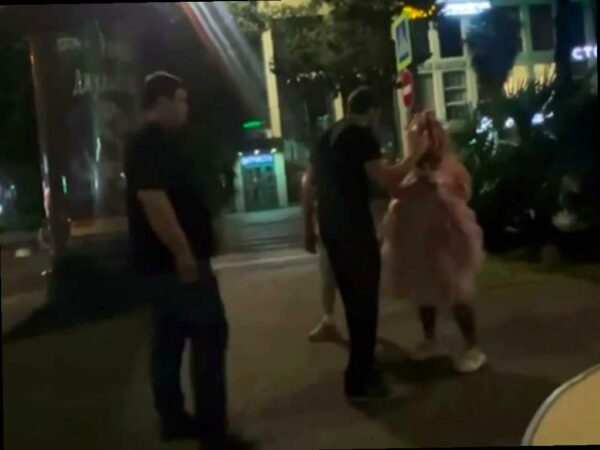 Двух мужчин задержали в Сочи за агрессивное поведение к блогерше