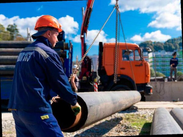 Более километра сетей водоснабжения в Сочи обновили за неделю