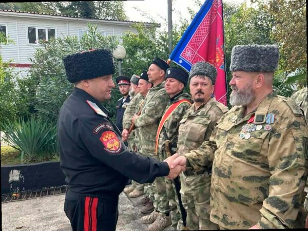 В Сочи проходят военно-полевые сборы Черноморского казачьего полка