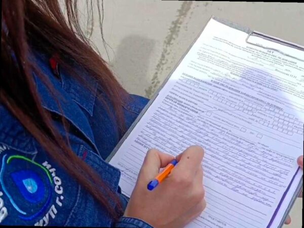 В хостеле на улице Ленина в Адлере временно отключили канализацию из-за задолженности за водоснабжение. Представители Водоканала приняли такое решение, поскольку владелец не реагировал на предупреждения.