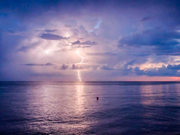 Сильный дождь с грозой ожидается в Сочи в эту среду