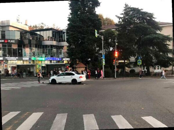 В Центральном районе Сочи произошло ДТП с участием подростка на самокате