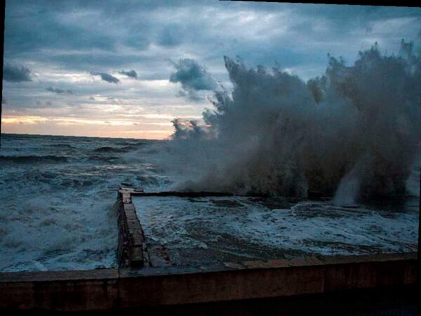 В Сочи ожидается дождливая погода и шторм