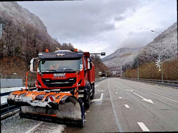 Въезд в Красную Поляну на летней резине будет запрещен