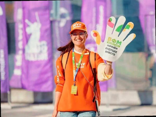 Волонтеров к Международному фестивалю молодежи будут готовить в Сочи