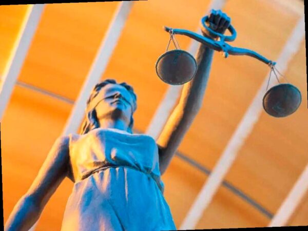 Полицейские в Сочи осуждены за вымогательство взятки