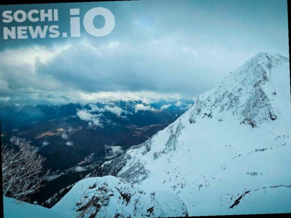 В Сочи предупреждают о шторме и лавиноопасности