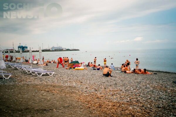 К лету в Сочи откроют 11 новых пляжей