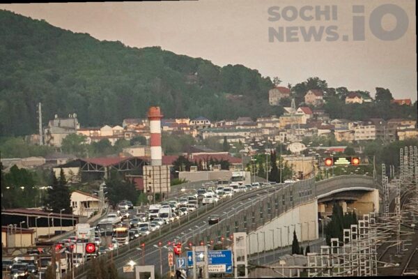 В Сочи после атаки БПЛА обнаружили обломки дронов: поврежден автобус и