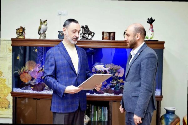 «Виктор Тепляков наградил лучших специалистов города Сочи отличительными знаками от краевой Думы»