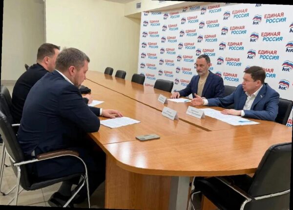 «Виктор Тепляков участвовал в обсуждении развития побережья Сочи»